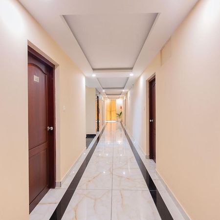 Treebo Airsuite Airport Hotel Kochi ภายนอก รูปภาพ