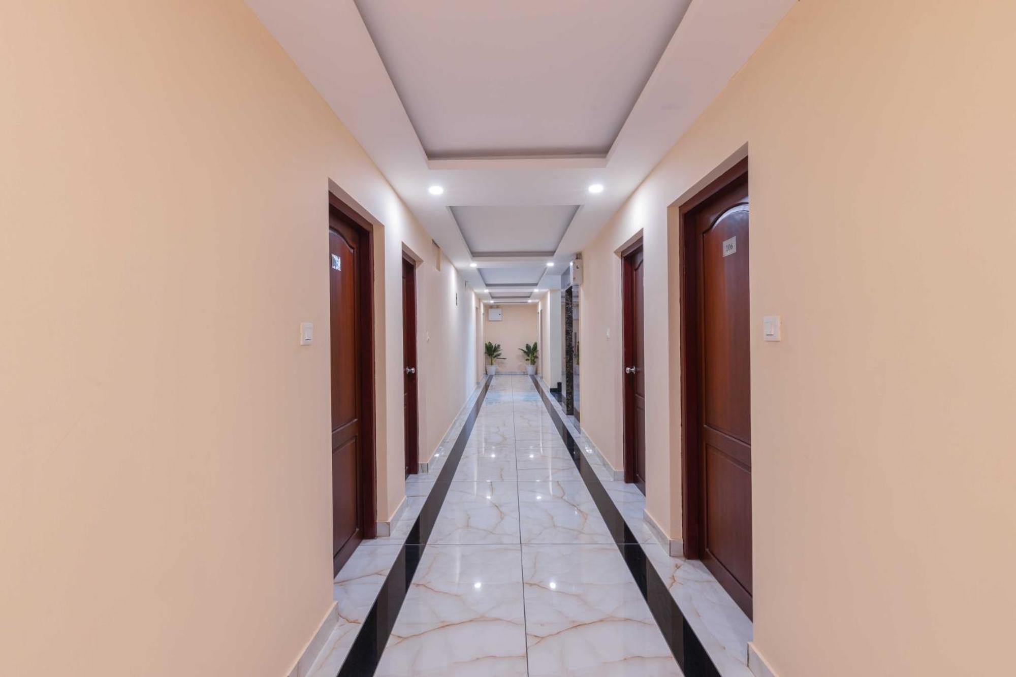 Treebo Airsuite Airport Hotel Kochi ภายนอก รูปภาพ