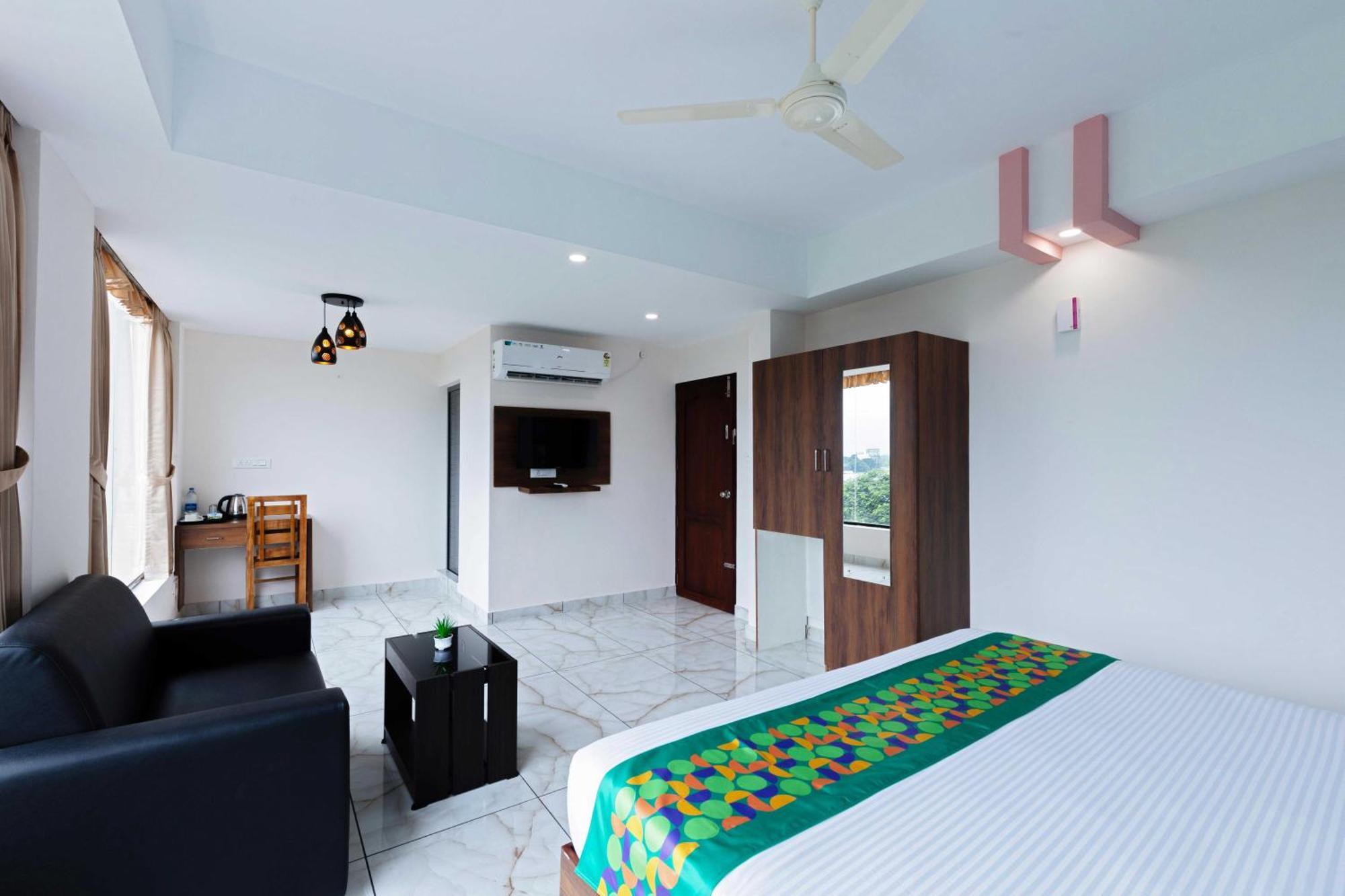 Treebo Airsuite Airport Hotel Kochi ภายนอก รูปภาพ