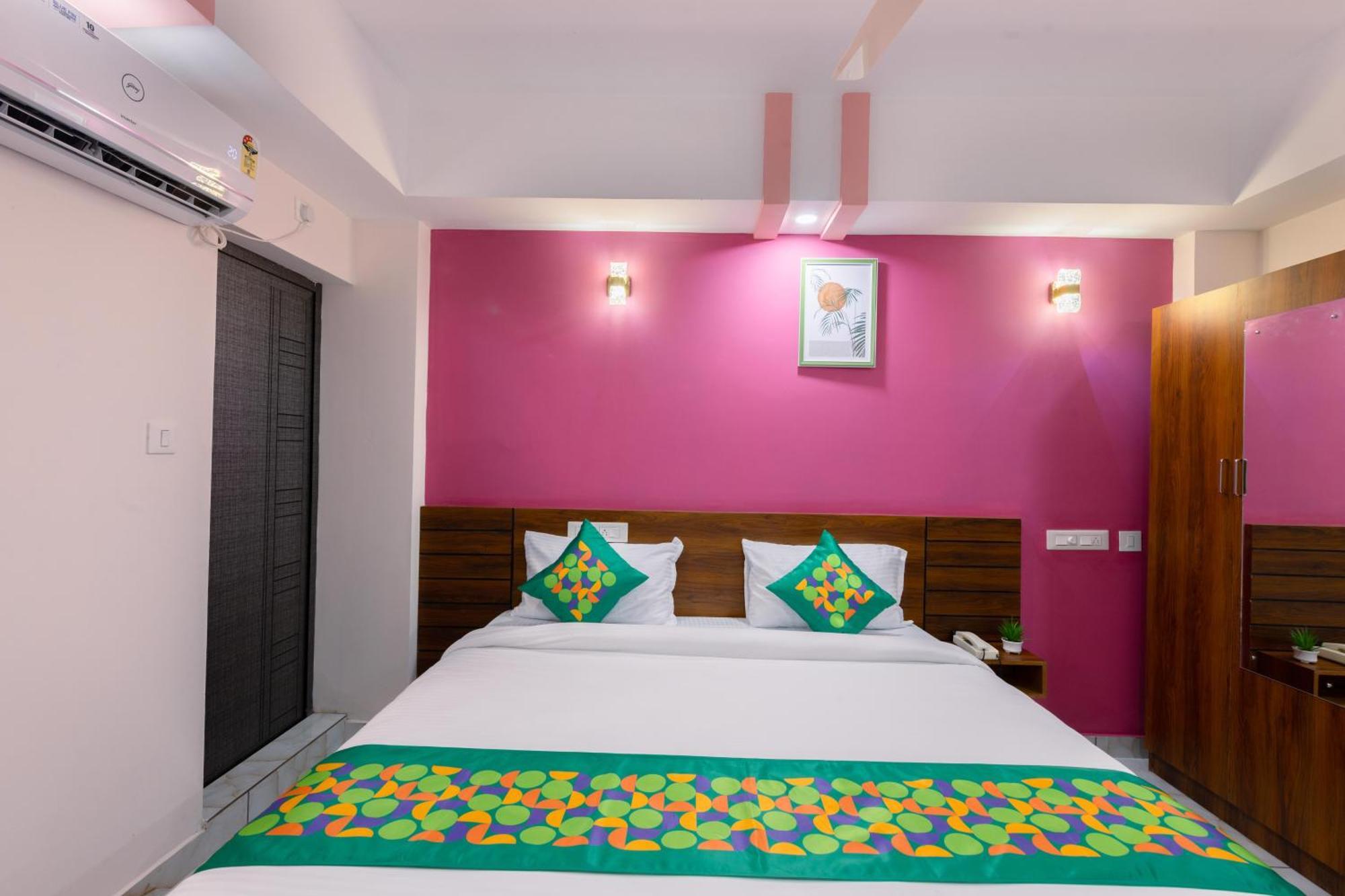 Treebo Airsuite Airport Hotel Kochi ภายนอก รูปภาพ
