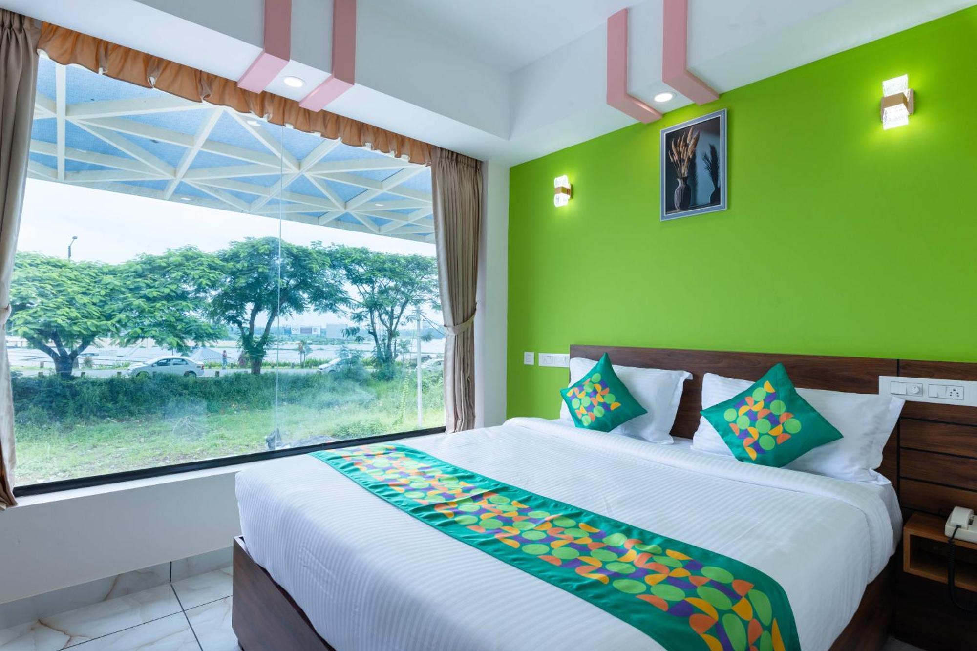 Treebo Airsuite Airport Hotel Kochi ภายนอก รูปภาพ